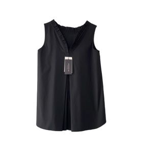 NWT Lafayette 148 New York sleeveless Blouse, Ruffled neck, V shape back…